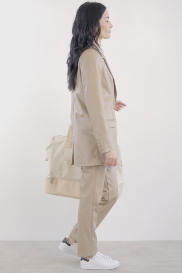 The Weekender in Beige